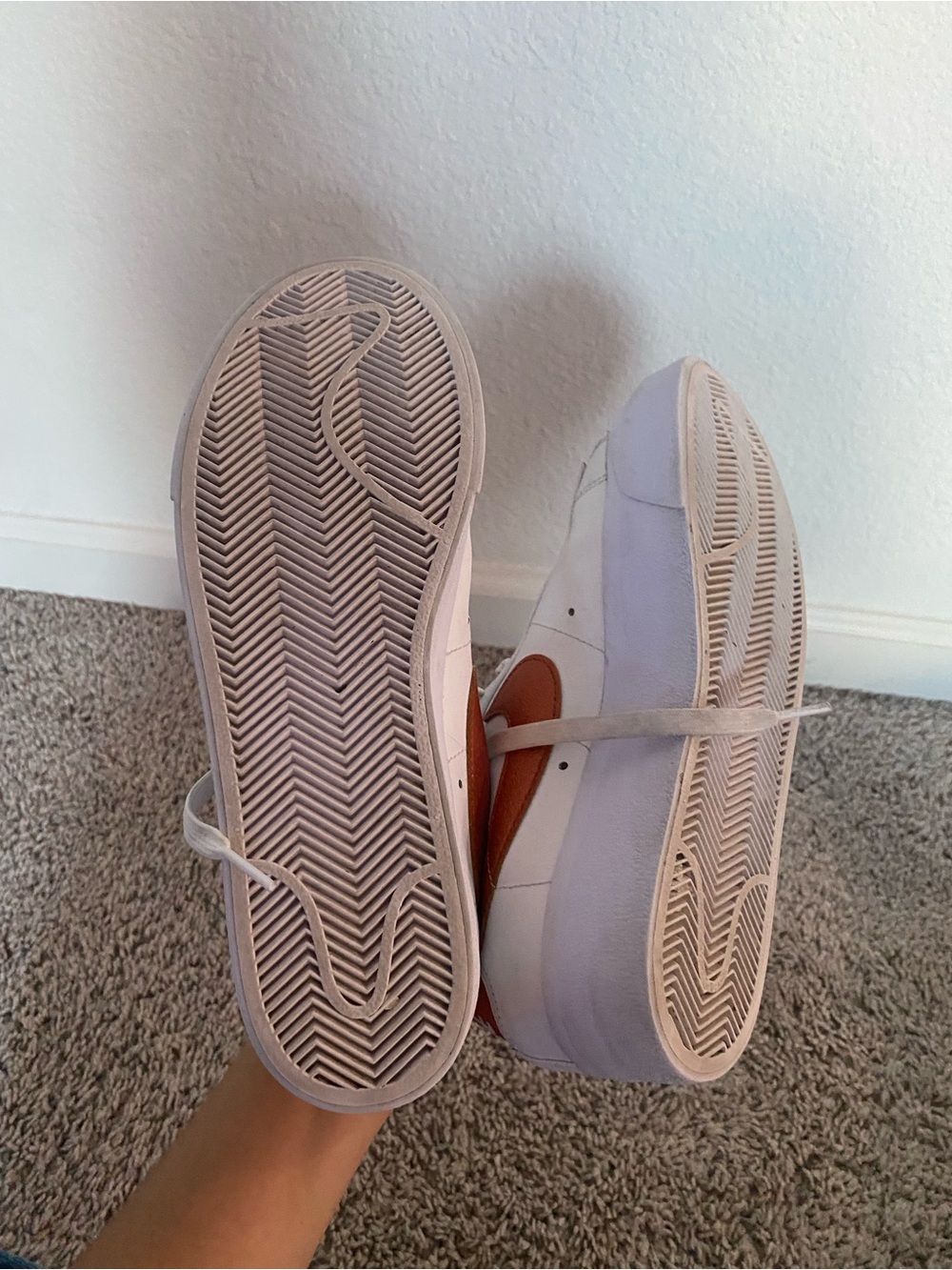 Nike Women's Blazer Low Platform ESS Sneakers in White Metallic Copper - Picture 8 of 9